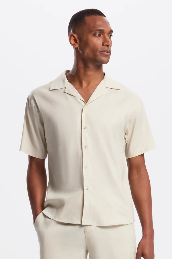 THE LINEN SS SHIRT