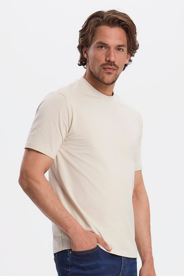 THE ESSENTIAL T-SHIRT